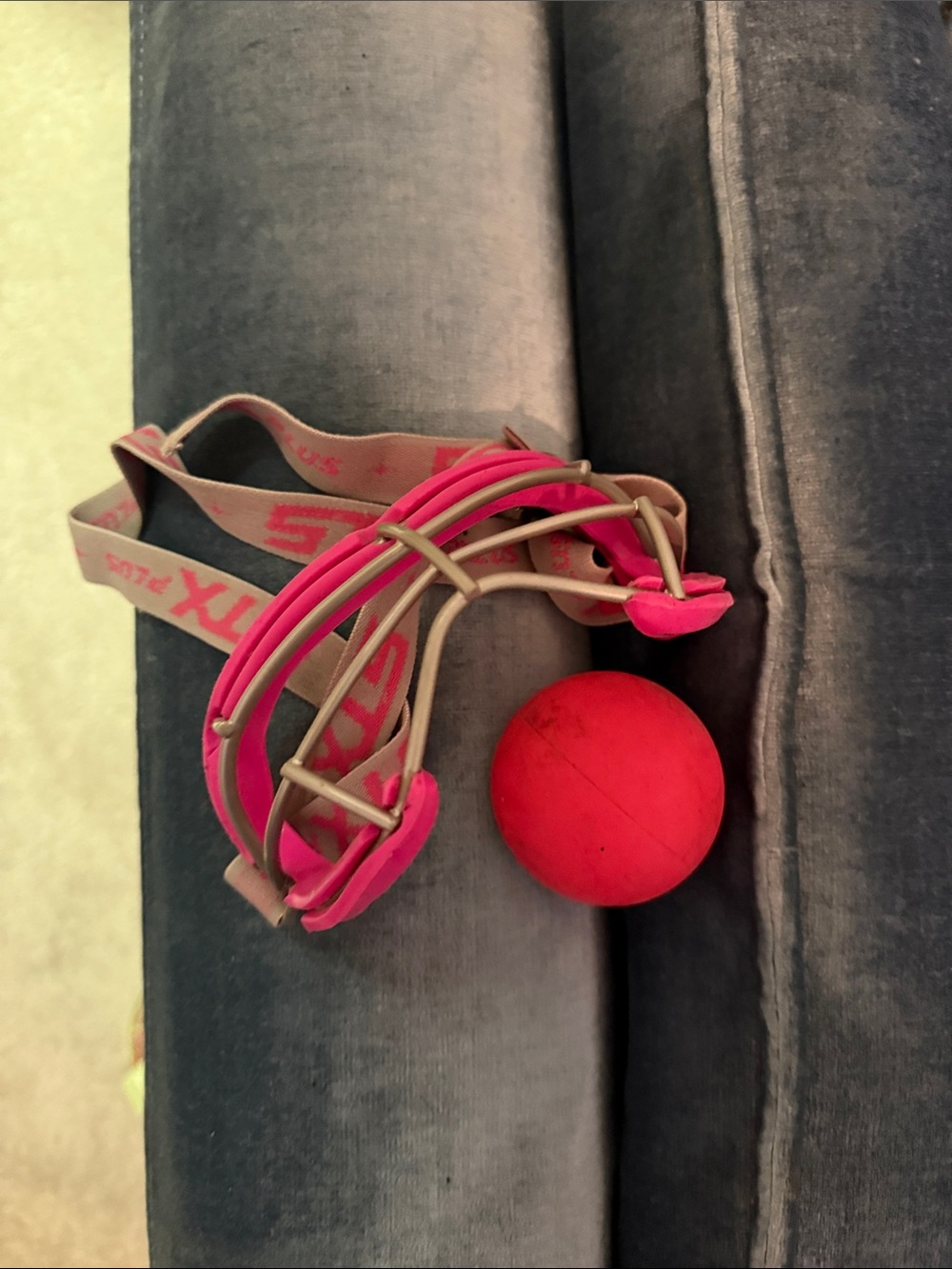 Girls stk lacrosse goggles and ball
